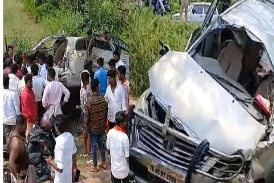 திருச்சியிலிருந்து சென்றவர்கள் கார் கட்டுப்பாட்டை இழந்து விபத்துக்குள்ளானதில் இருவர் உயிரிழந்தனர்.