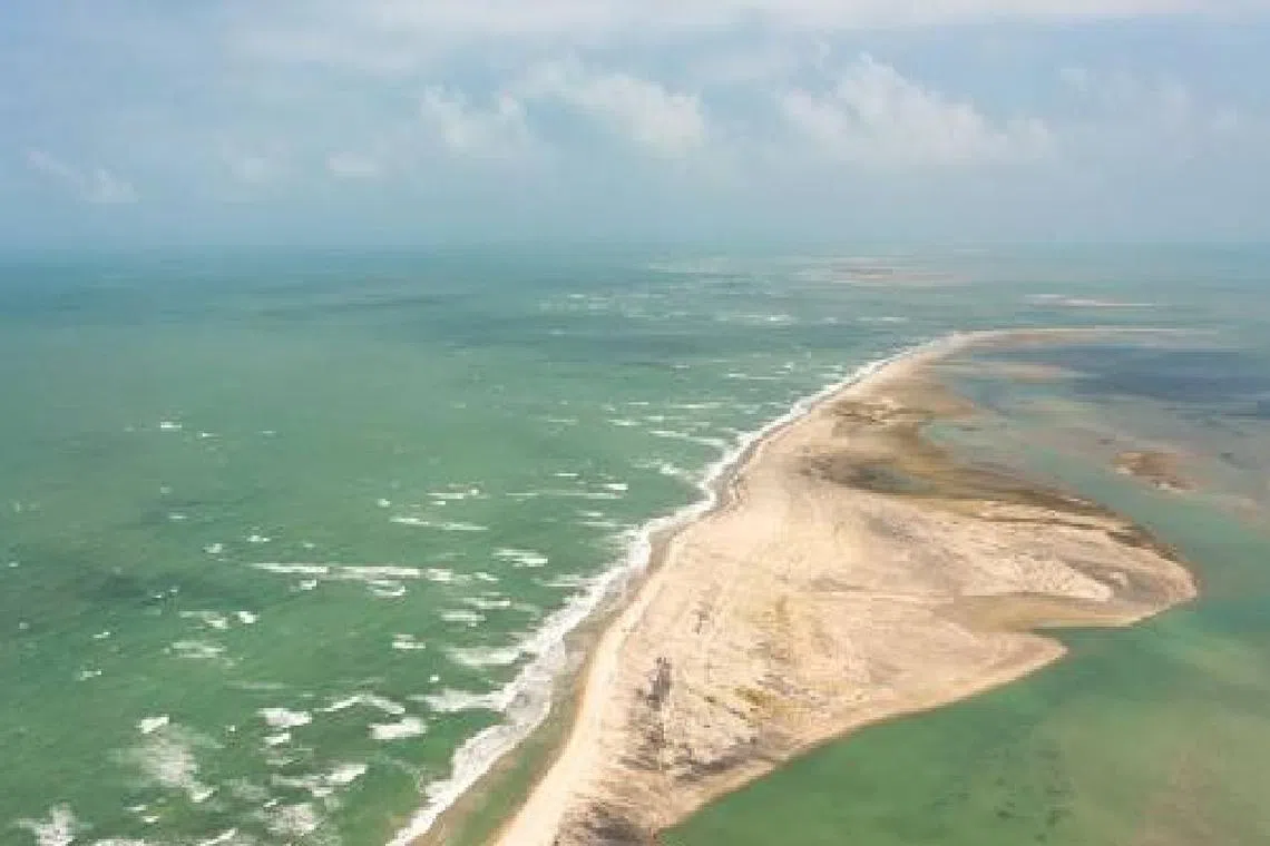 ராமர் பாலம் அருகே சுற்றுலா படகுச் சேவை தொடங்கும் இலங்கை