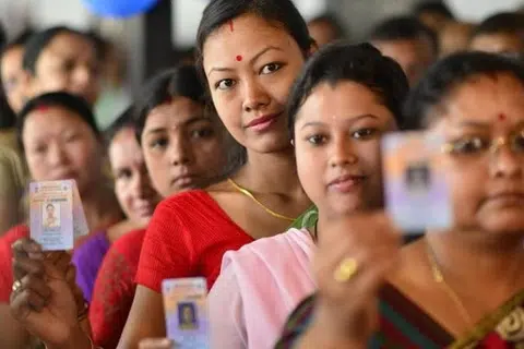 அசாமில் மொத்தம் உள்ள தொகுதிகளின் எண்ணிக்கை 126.
