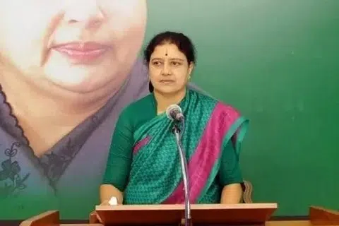 பசும்பொன் மண்ணில் புதிய கட்சியின் பெயரை அறிவிக்கவுள்ள சசிகலா.