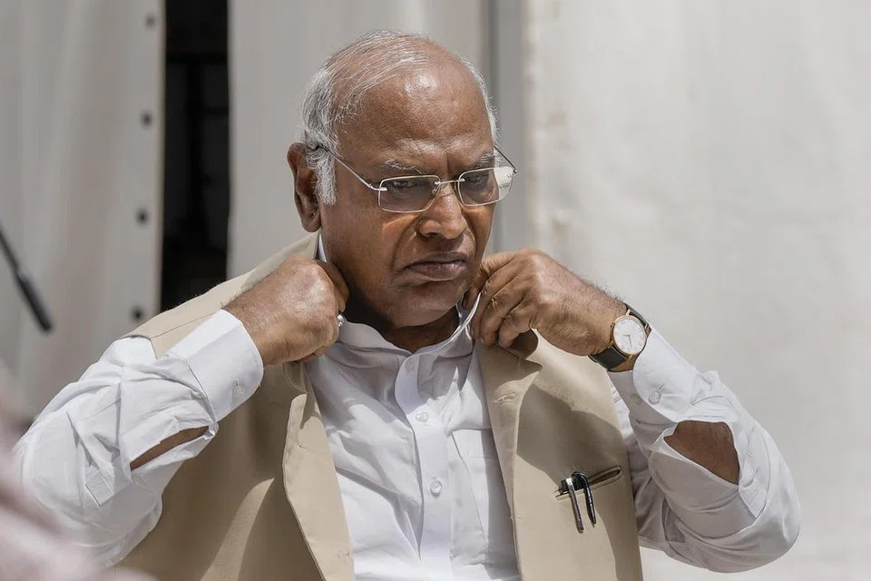 ஐந்த மாநிலத் தேர்தல் பரப்புரையை இன்று தொடங்குகிறார் காங்கிரஸ் கட்சித் தலைவர் கார்கே.