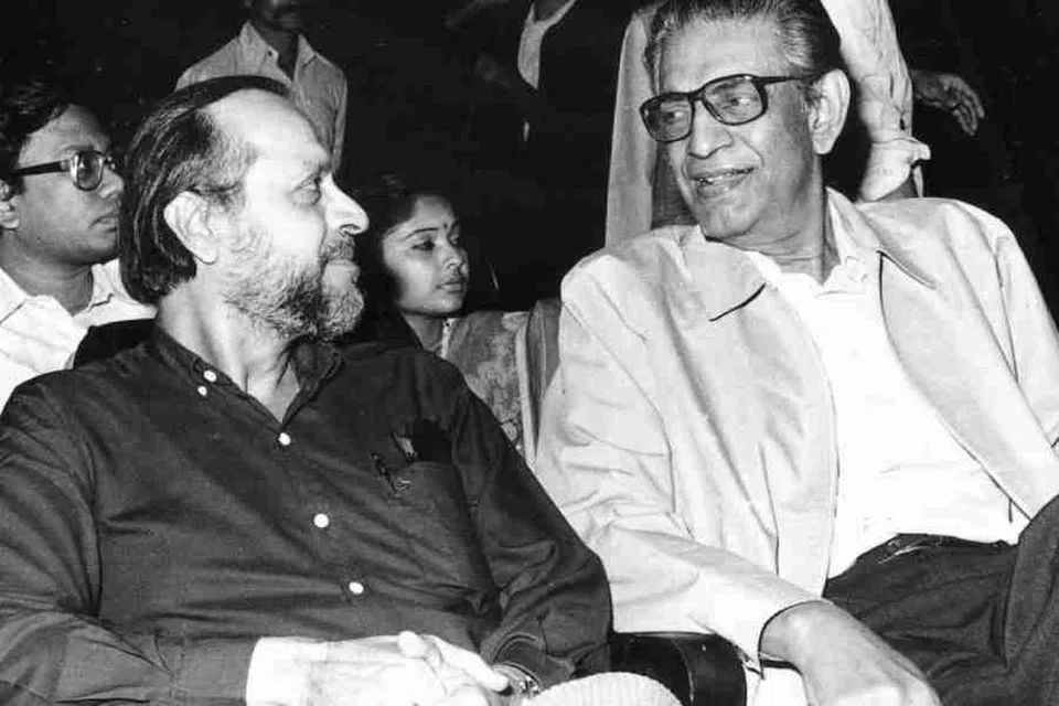 ஷியாம் பெனகல் (இடது) தனது உந்துசக்தியாகக் கருதிய சத்யஜித் ரேயுடன் (வலது).