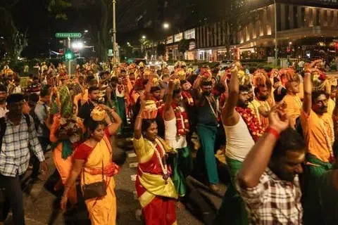 பால்குடம் ஏந்திய பக்தர்களின் எண்ணிக்கை கடந்த ஆண்டைக் காட்டிலும் மூவாயிரத்துக்கும் மேல் அதிகம்.