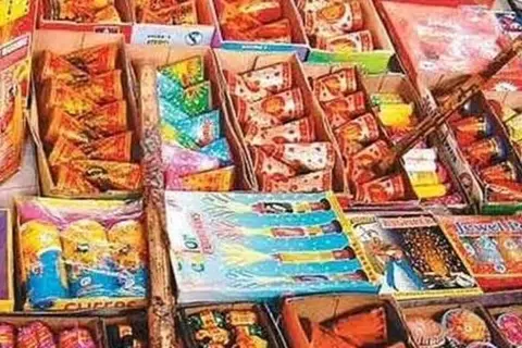 தீபாவளி வரை இந்தச் சோதனை நடவடிக்கை நீடிக்கும் என டெல்லி காவல்துறை தெரிவித்தது.