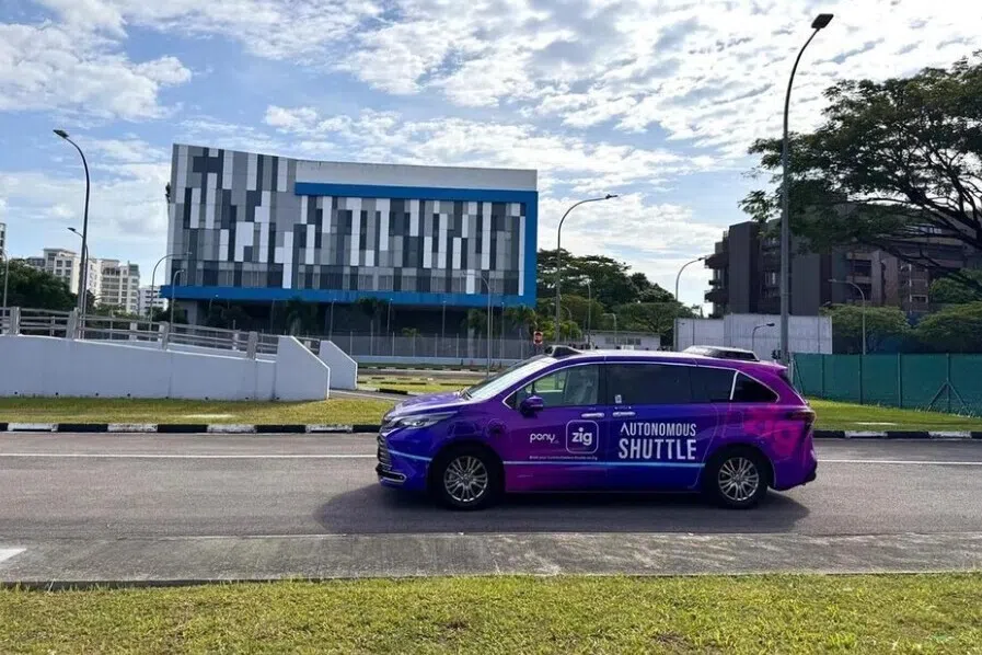 ஓட்டுநர் இல்லாத இடைவழி பேருந்துச் சேவையை வழங்கவுள்ள கம்ஃபர்ட்டெல்குரோ