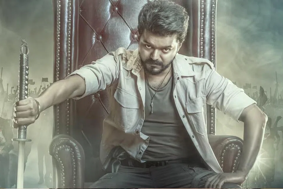 நடிகர் விஜய் நடித்துள்ள ‘ஜன நாயகன்’ படத்தின்  முதல் சுவரொட்டி. 