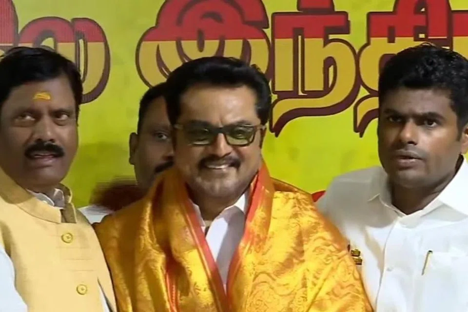 பாஜக, சமக இணைப்பு நிகழ்ச்சி சென்னையில் நடைபெற்றது.