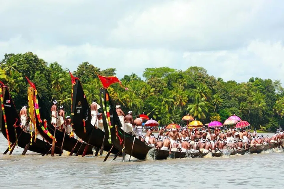 ஆகஸ்ட் 10ஆம் தேதி நடைபெறவிருந்த நேரு கிண்ண படகுப் போட்டியைக் கேரள அரசு ரத்து செய்துள்ளது.