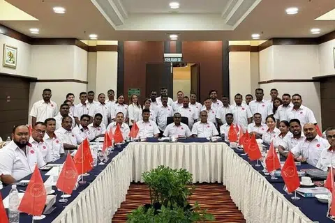 ஜோகூரில் நான்கு தொகுதிகளையும் நெகிரி செம்பிலானில் மூன்று தொகுதிகளையும் போட்டியிடுவதற்காக மலேசிய இந்திய மக்கள் கட்சி் அடையாளம் கண்டுள்ளது.
