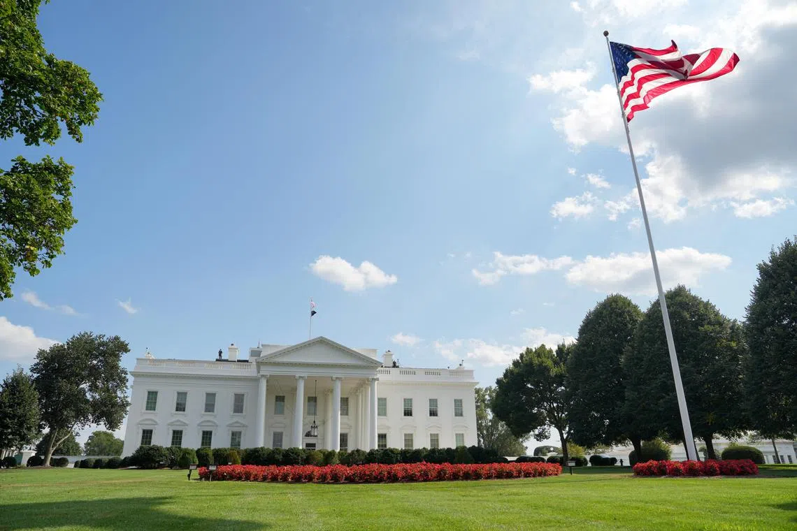 6,000 மாணவர்களின் விசாவை ரத்து செய்த அமெரிக்க வெளியுறவு அமைச்சு