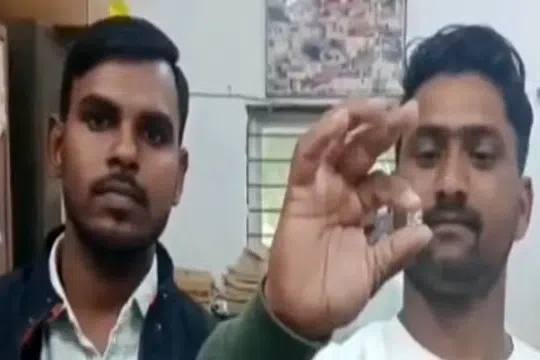 மூன்று நாள்களாகத் தோண்டிக் கிடைத்த 50 லட்ச ரூபாய் வைரம்