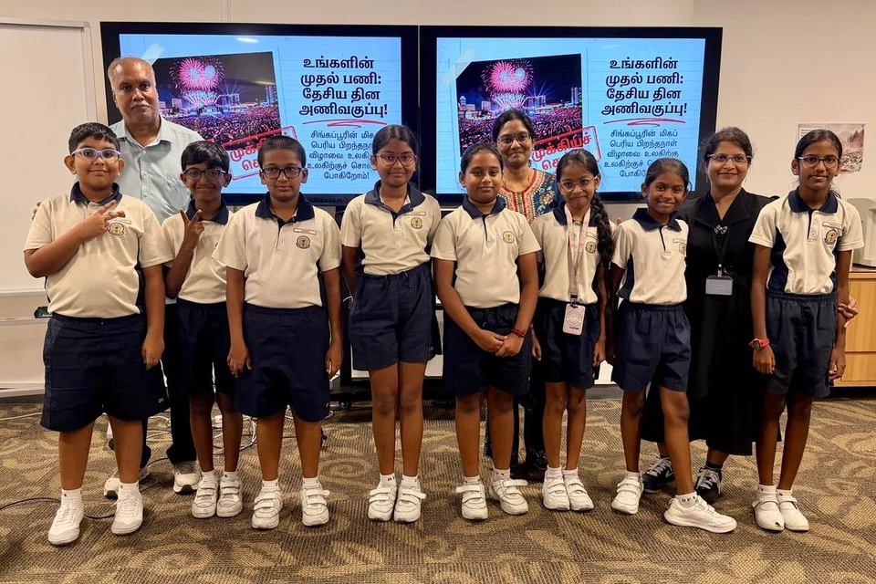 டாமாய் தொடக்கப்பள்ளியைச் சேர்ந்த எட்டு தமிழ் மாணவர்களும் மூன்று ஆசிரியர்களும்  ஜூலை 17ஆம் தேதி ‘எஸ்பிஎச் மீடியா’ நிறுவனத்திற்கு வந்தனர்.