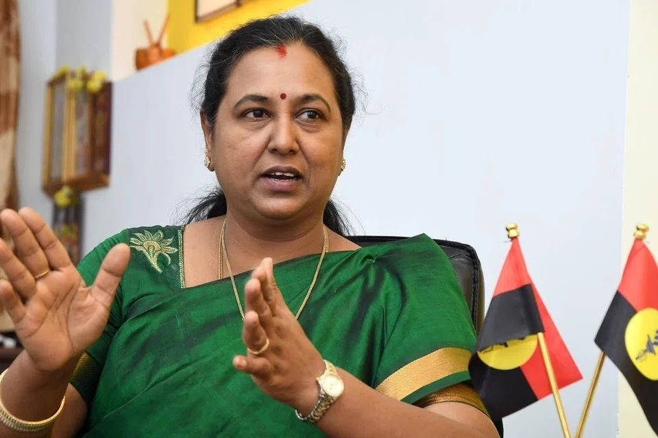தேசிய முற்போக்கு திராவிடக் கழகப் (தேமுதிக) பொதுச்செயலாளர் பிரேமலதா விஜயகாந்த்.