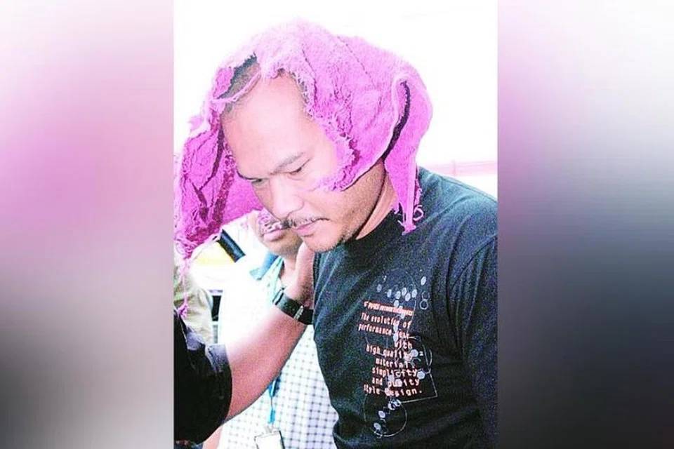 அரசியல் தொடர்புடைய முக்கிய வழக்கறிஞர் ஒருவரும் அமைச்சரவையின் முன்னணித் தலைவரும் பண வழங்கீட்டில் சம்பந்தப்பட்டதாக முன்னாள் காவல்துறை அதிகாரி சிருல் அஸார் உமர் கூறினார். 