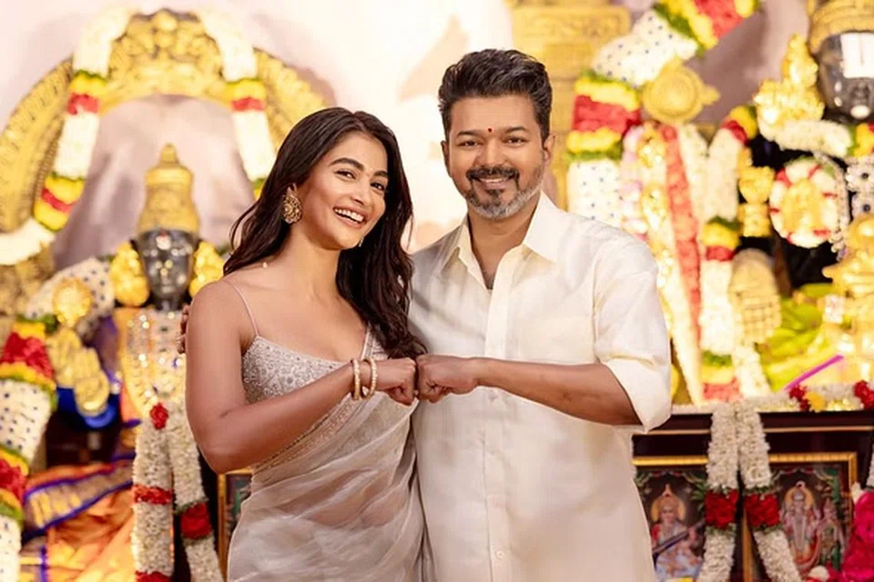 விஜய்யின் 69வது படத்தில் நாயகியாக பூஜா ஹெக்டே நடிக்க இருக்கிறார்.