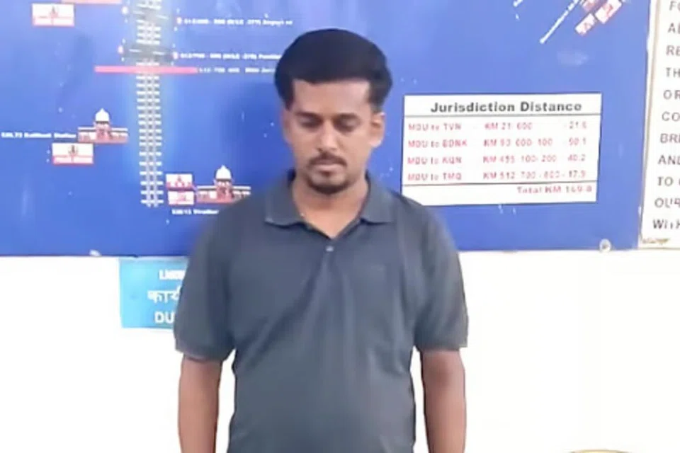 முன்னதாக பிடிபட்ட பிரகாஷ். 