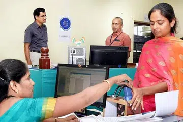 ஆவணங்களைப் பரிசீலித்து பதிவு செய்​வதற்​கான சட்​ட​பூர்வ அதி​காரம் சார்​ப​திவாளர்​களிடம் மட்​டுமே இருக்​கும். தற்​போதைய பதிவு நடைமுறைகளில் எவ்​வித மாற்​றமும் இருக்காது.