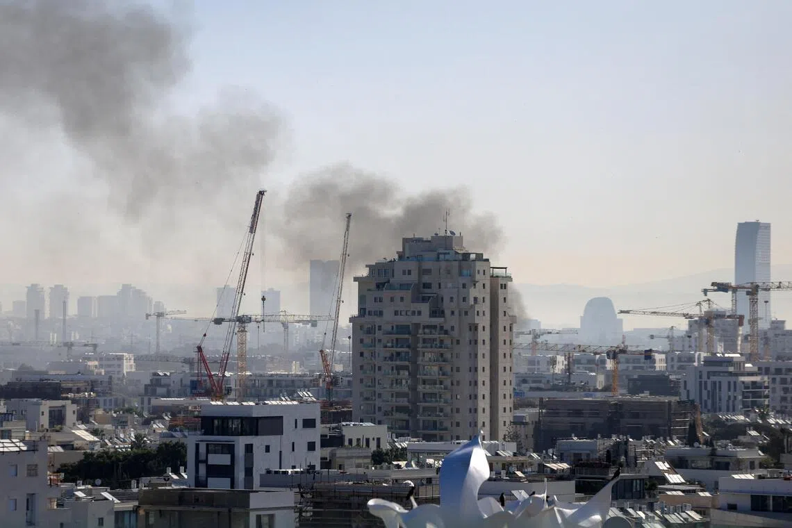 இஸ்ரேல் மீது ஈரான் ஏவுகணைத் தாக்குதல்