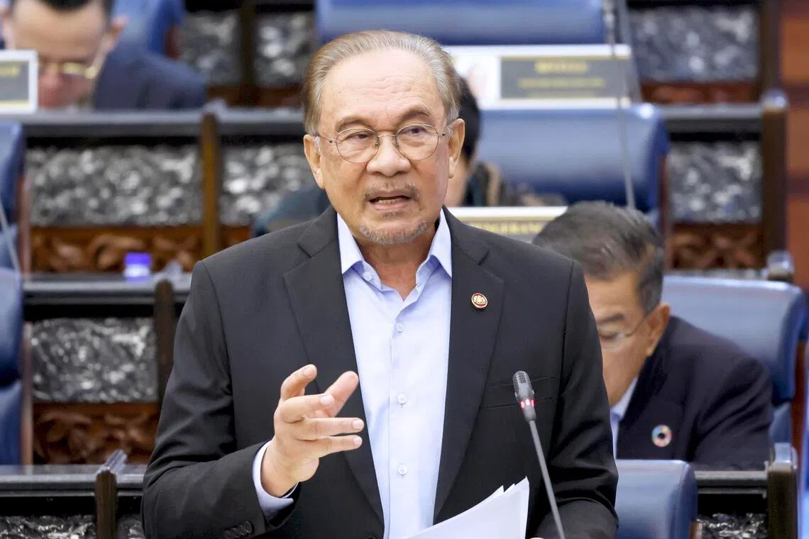 அமைச்சரவையில் உள்ள காலியிடங்களை நிரப்ப மலேசியப் பிரதமருக்கு உள்ள சவால்