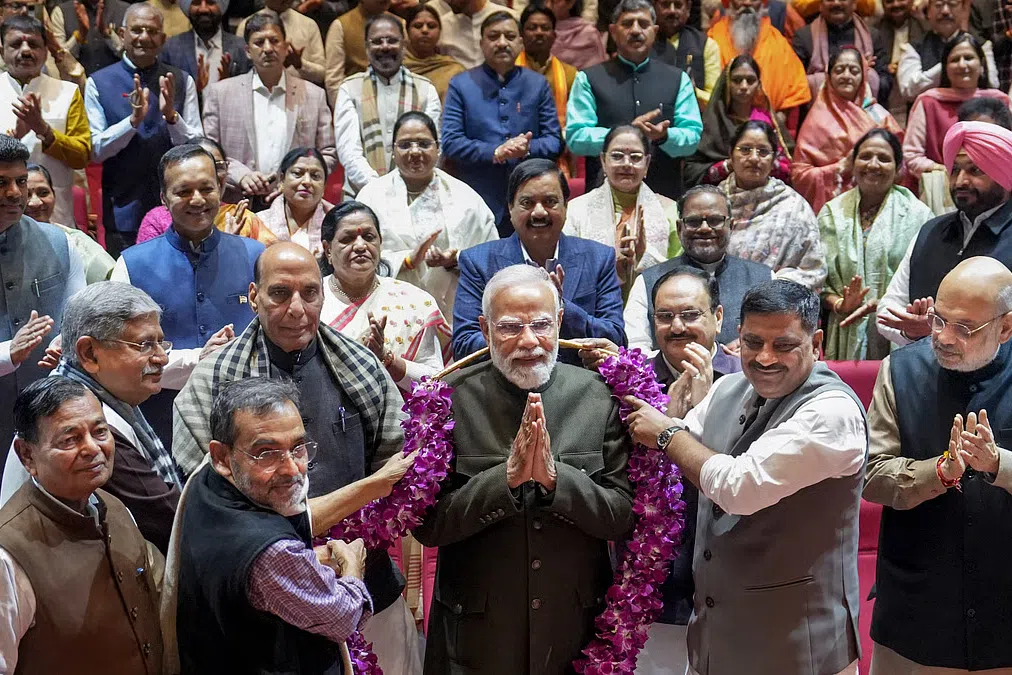 எந்தச் சட்டமும் மக்களுக்குச் சுமையாக இருக்கக்கூடாது: என்டிஏ எம்.பி.க்கள் கூட்டத்தில் மோடி பேச்சு