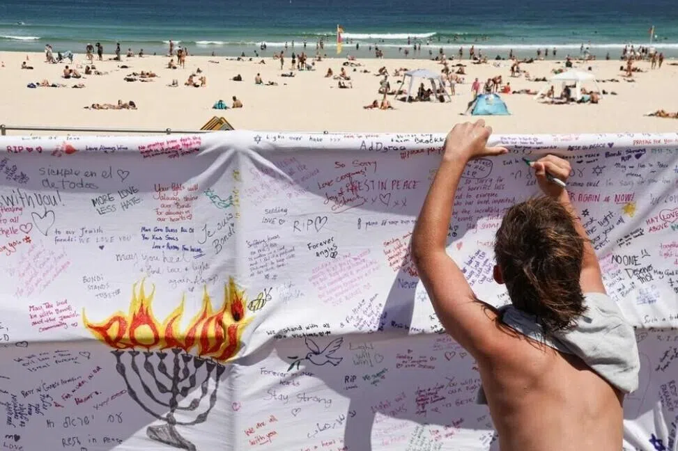 போண்டாய் துப்பாக்கிச்சூடு: நாடளவில் துக்கம் அனுசரிக்கும் ஆஸ்திரேலியா