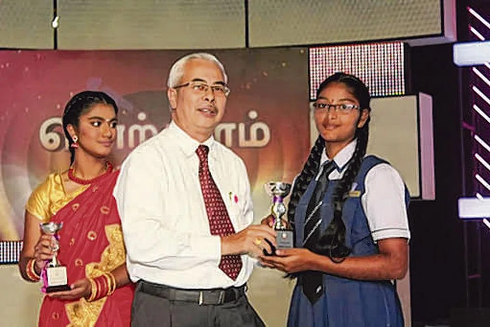 'சொற்களம்' விவாதப் போட்டியில் பள்ளியைப் பிரதிநிதித்துப் பேசிய அனுபவத்தால் தனது தன்னம்பிக்கை கூடியது என்கிறார் முன்னாள் மாணவி பூபாஷ்ரி.செய்தி: கணேசன் காவியாஸ்ரீ