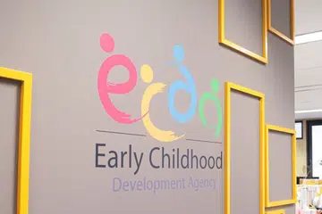 எவரும் மருத்துவமனையில் சேர்க்கப்படவில்லை. சம்பவம் குறித்த விசாரணை நடைபெறுகிறது.