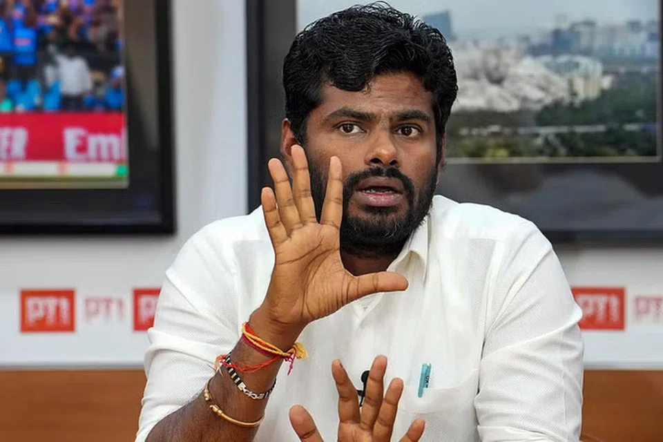 அண்ணாமலை.
