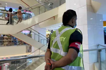 பாதுகாவல் அதிகாரிகள், 2026 ஜனவரி 1 முதல் 2028 டிசம்பர் 31 வரை, ஆண்டுக்கு $160 ஊதிய உயர்வு வழங்கப்படும் என்று எதிர்பார்க்கலாம்.