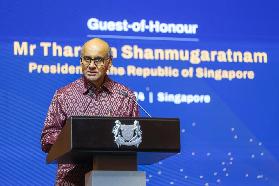 தெற்காசிய ஆய்வுக் கழகத்தின் 20ஆம் ஆண்டு நிறைவு விழாவில் சிறப்பு விருந்தினராகக் கலந்துகொண்டு உரையாற்றினார் அதிபர் தர்மன் சண்முகரத்னம்.