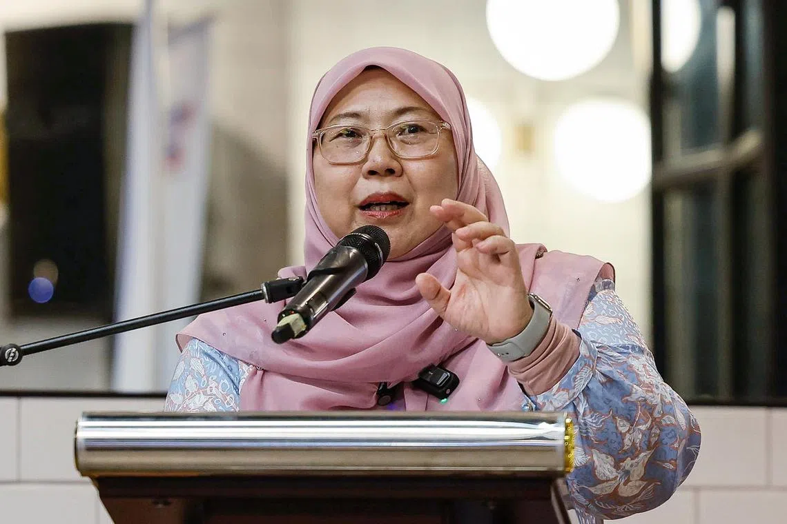 மற்ற கட்சிகளிலும் உறுப்பினர்களாக இருந்தோரை நீக்கிய ‘பிகேஆர்’