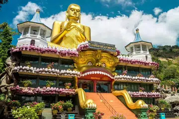 கடந்த ஓராண்டில் மட்டும் 16 லட்சம் சுற்றுலாப் பயணிகள் இலங்கைக்கு வருகை தந்துள்ளனர்.