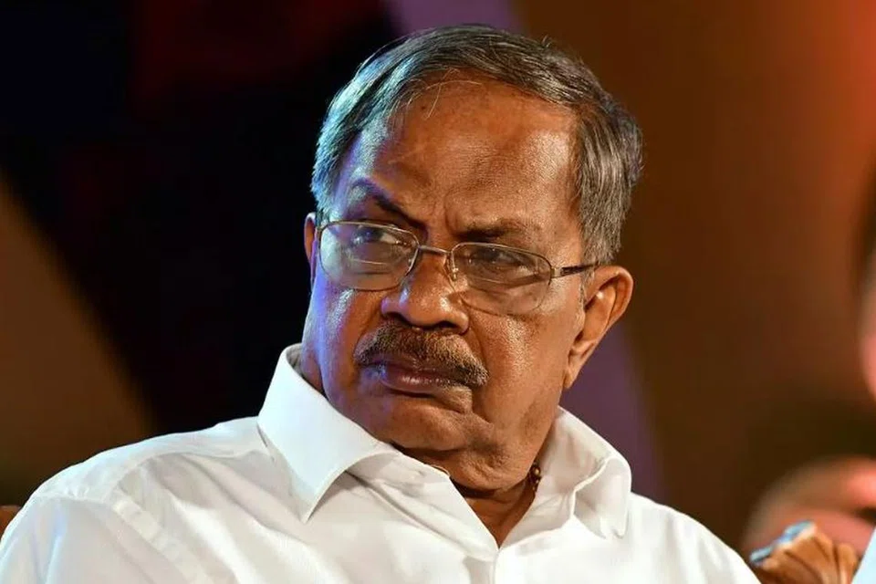 பிரபல எழுத்தாளர் எம்.டி.வாசுதேவன் நாயர்.