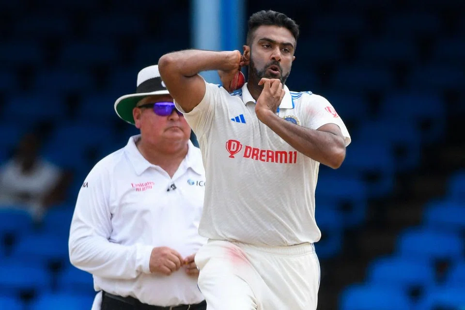 ஆர் அஸ்வின்.