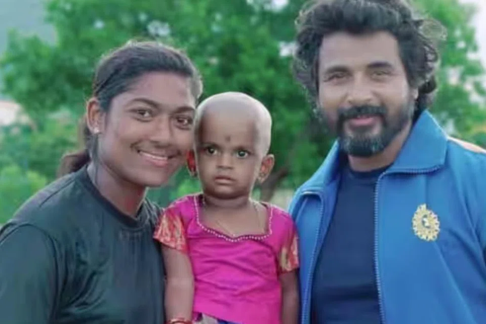 சிவகார்த்திகேயனுடன் சஜீவன் சஜானா.