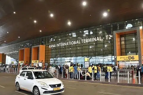 சென்னை விமான நிலையத்தில் ரூ.25 கோடி மதிப்புள்ள கஞ்சா பறிமுதல் செய்யப்பட்டது.