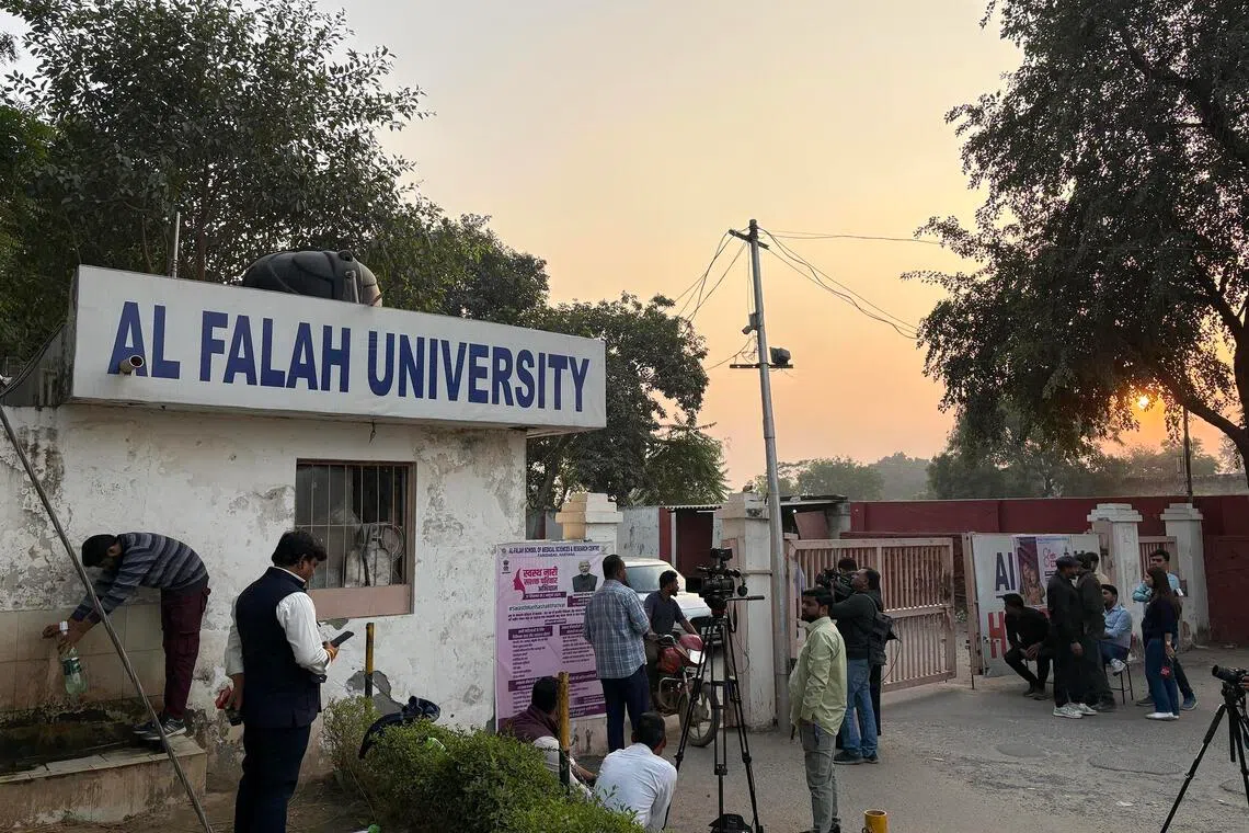 வருங்காலத்தை பாதுகாக்குமாறு அல் ஃபலா பல்கலைக்கழக மாணவர்கள் கோரிக்கை