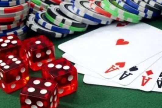 300 சட்டவிரோத சூதாட்டச் செயலிகளுக்கு மத்திய அரசு தடை