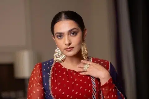 பார்வதி.