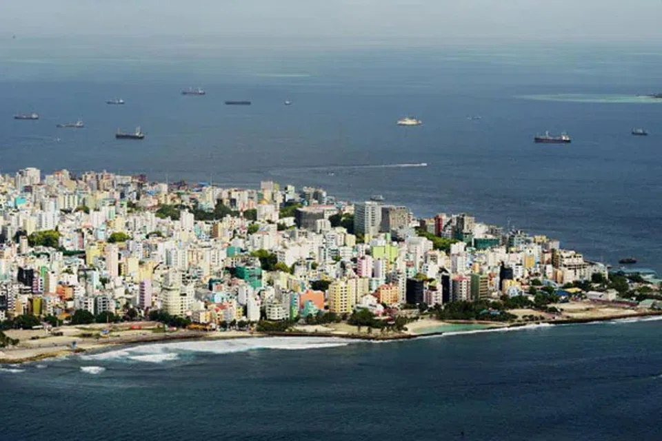 மாலத்தீவில் 70 இந்திய ராணுவ வீரர்கள் இருந்து வருகிறார்கள். 