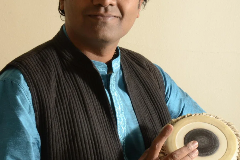 தப்லா இசைக் கலைஞரும் ‘ஸ்வரிதம்’ இசைக் குழுவின் நிறுவனருமான நவாஸ் மிராஜ்கர்