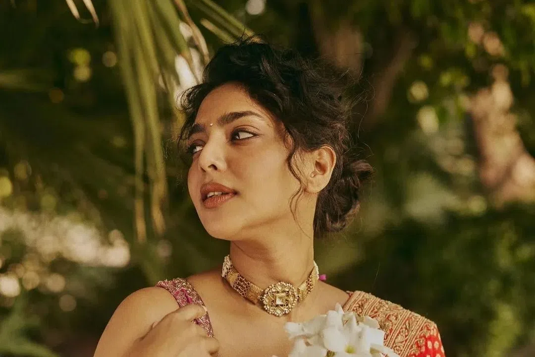 அனுஷ்காவைத் தொடர்ந்து இணைய உலகிலிருந்து விலகும் ஐஸ்வர்யா லட்சுமி