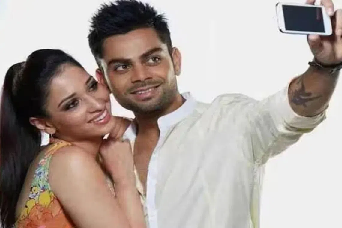 கிரிக்கெட் வீரரைக் காதலிக்கவில்லை: தமன்னா விளக்கம்