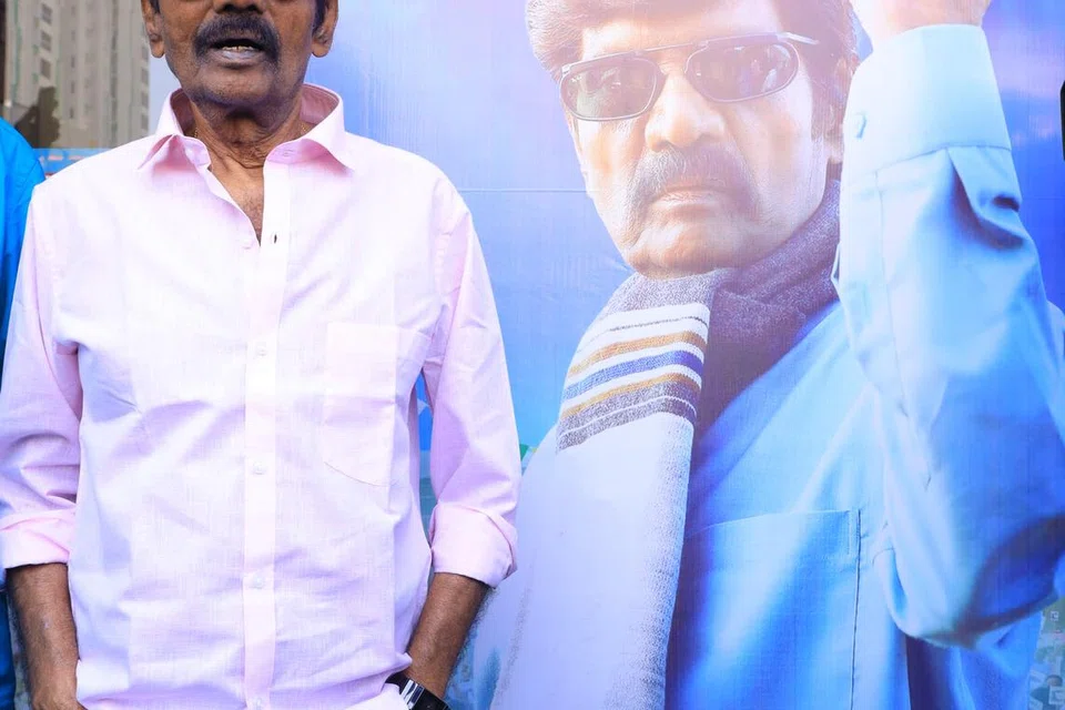 நடிகர் கவுண்டமணி.