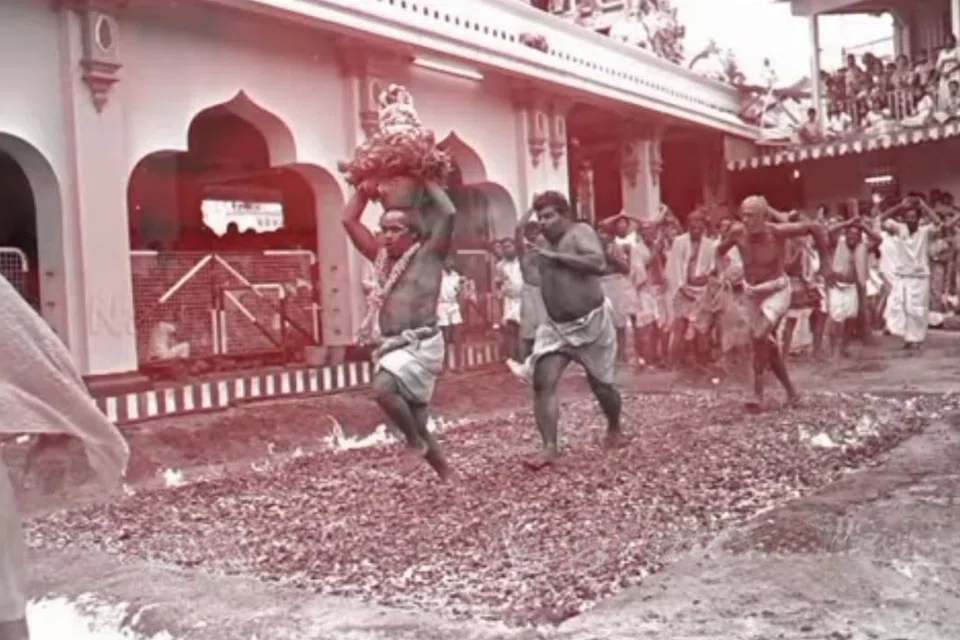 1978ஆம் ஆண்டில் நடந்த தீமிதித் திருவிழா