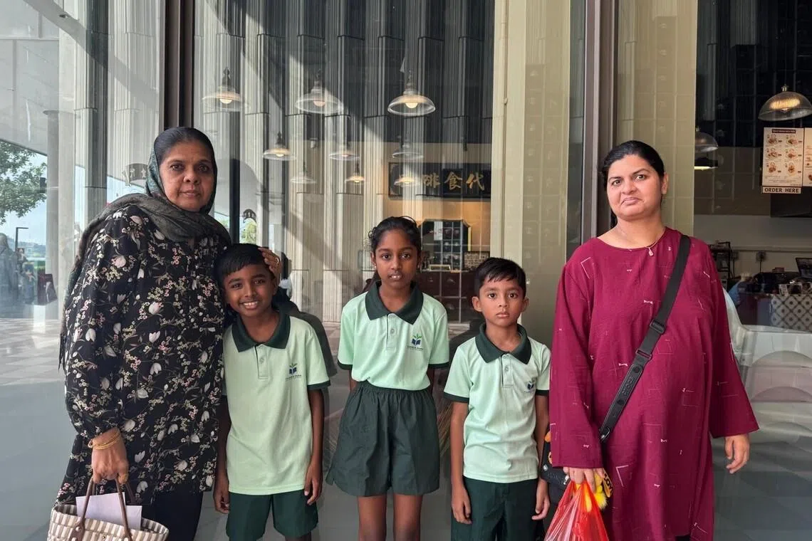தனி ஒருவராகப் பேரக்குழந்தைகளை வளர்த்துவரும் நூர்ஜஹான்