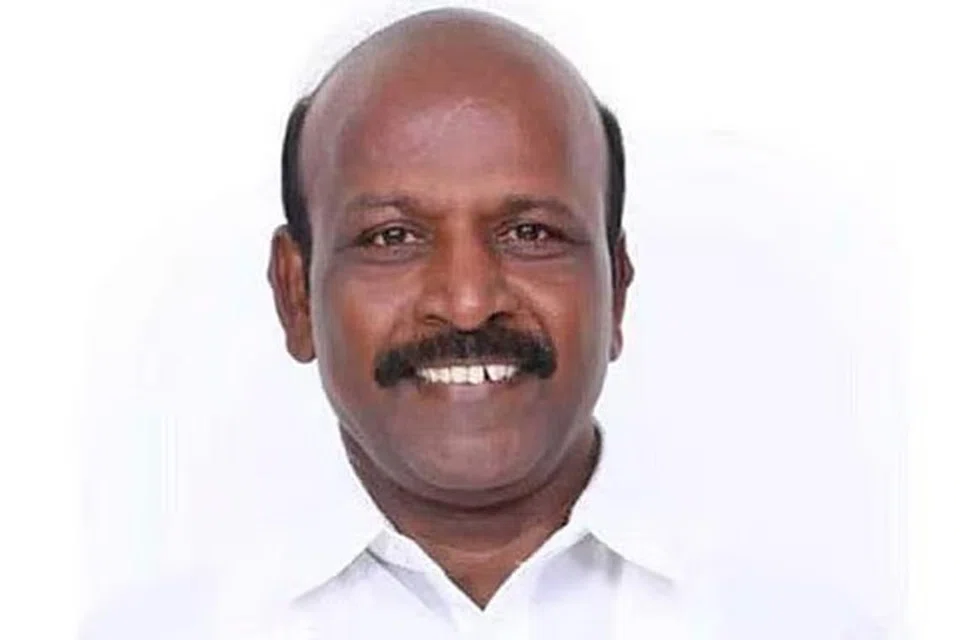 மா.சுப்பிரமணியன்.