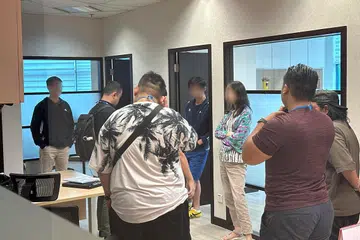 ‘ஹெலோ எஸ்ஜி’ அலுவலகத்தில் திடீர் சோதனையிட்ட சுகாதார அறிவியல் அதிகாரிகள்.