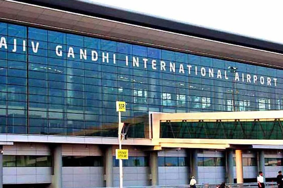 வெடிகுண்டு மிரட்டல்கள் விடுக்கப்பட்ட மூன்று விமானங்களும் பாதுகாப்பாகத் தரையிறங்கின.