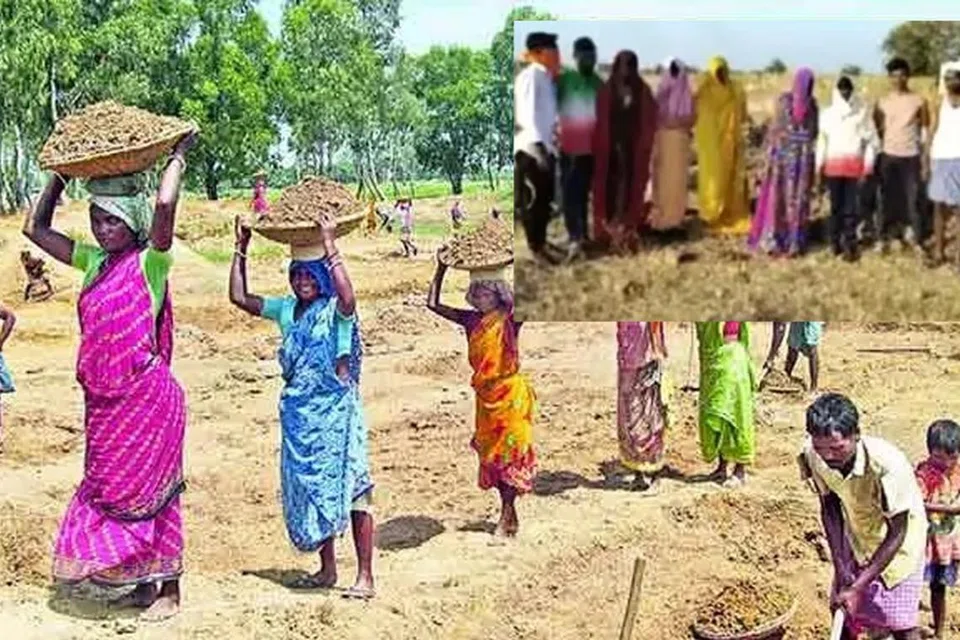 (உள்படம்) பெண்கள் போல சேலை அணிந்து முகத்தை மூடி படம் எடுத்த ஆண்கள்.